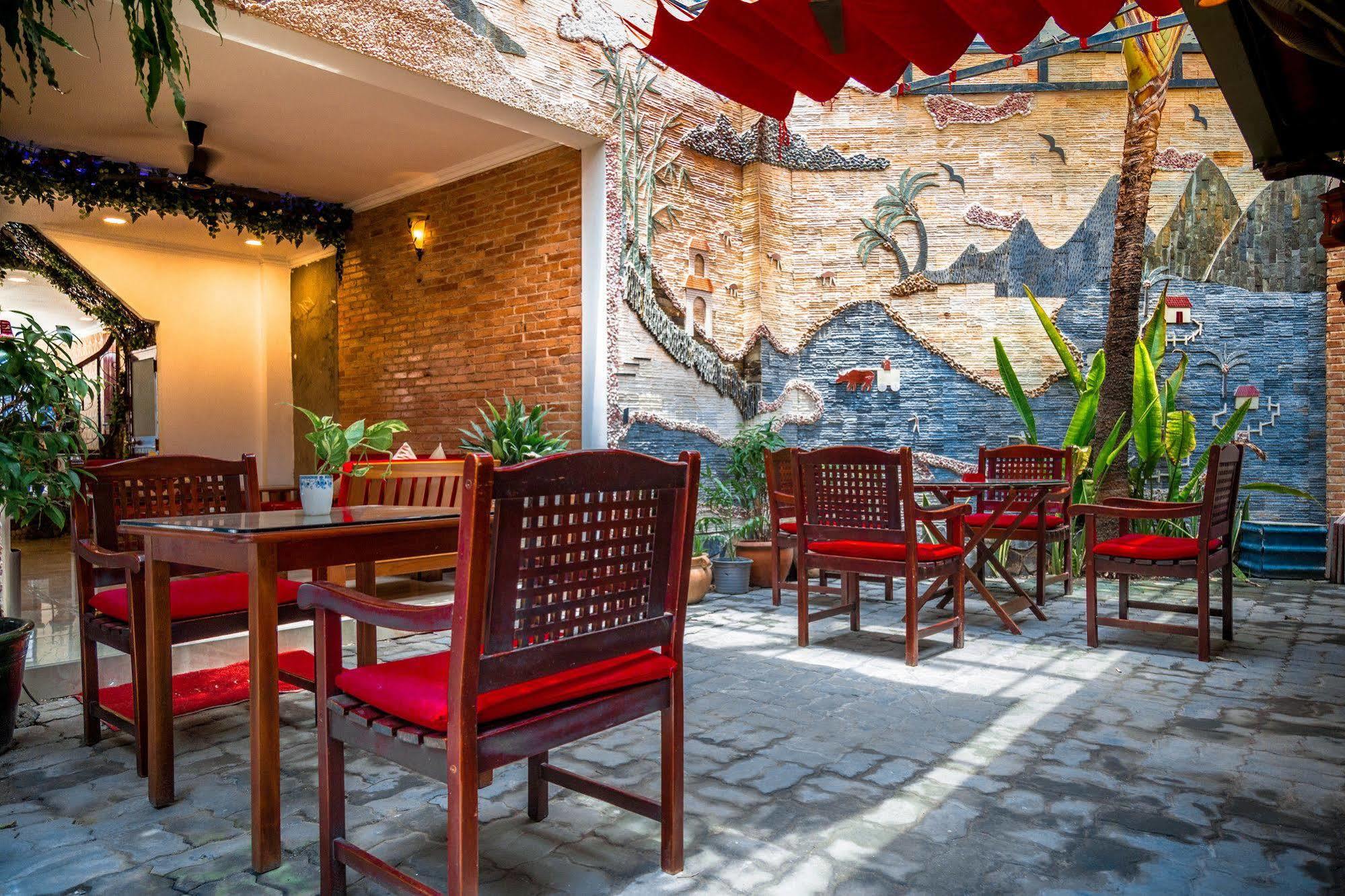 Vien Ngoc Xanh Hotel 1 ホーチミン市 エクステリア 写真